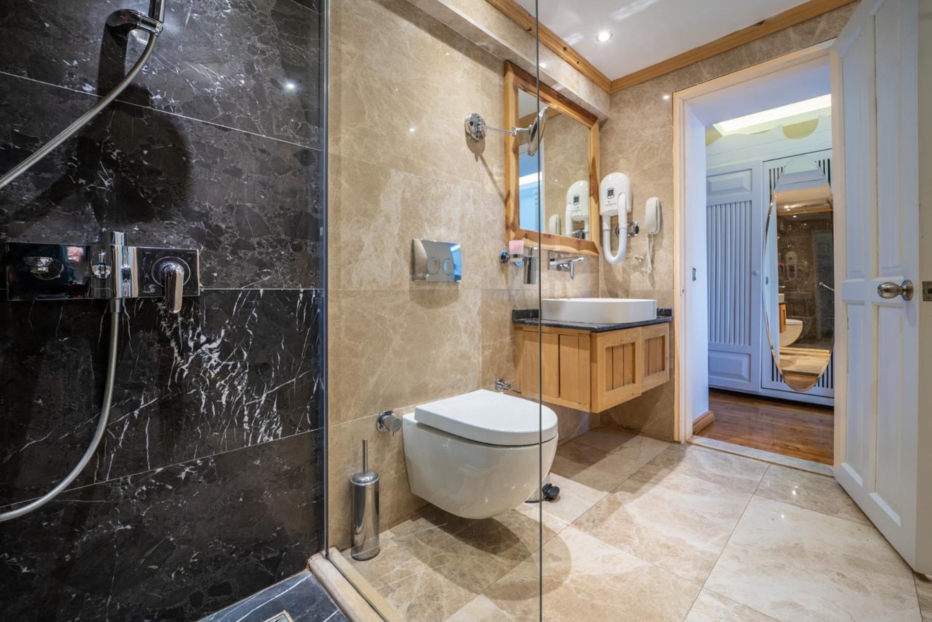 Superior Double or Twin Room with Pool View